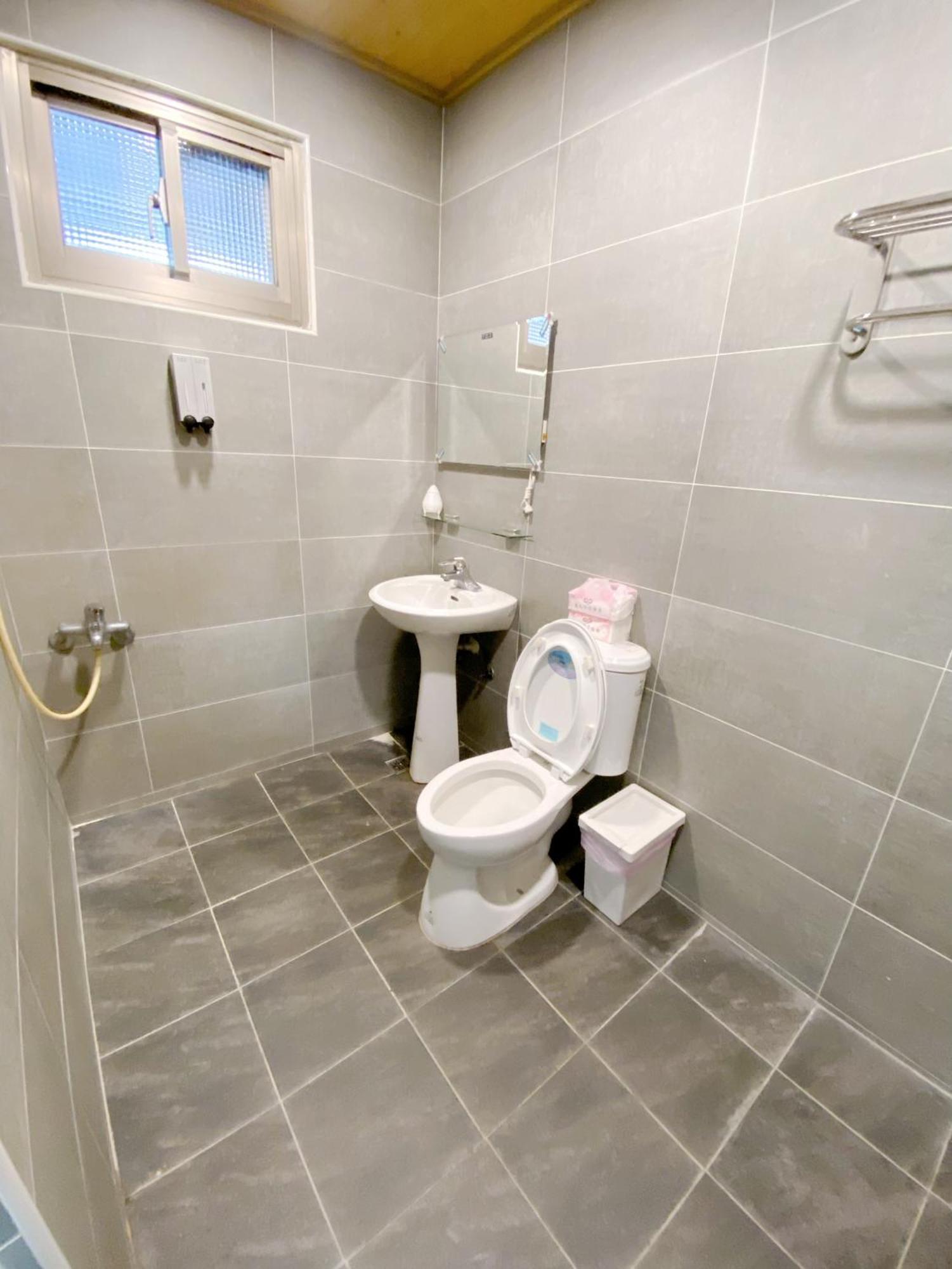 Inn 逢甲home Taizhong Zewnętrze zdjęcie