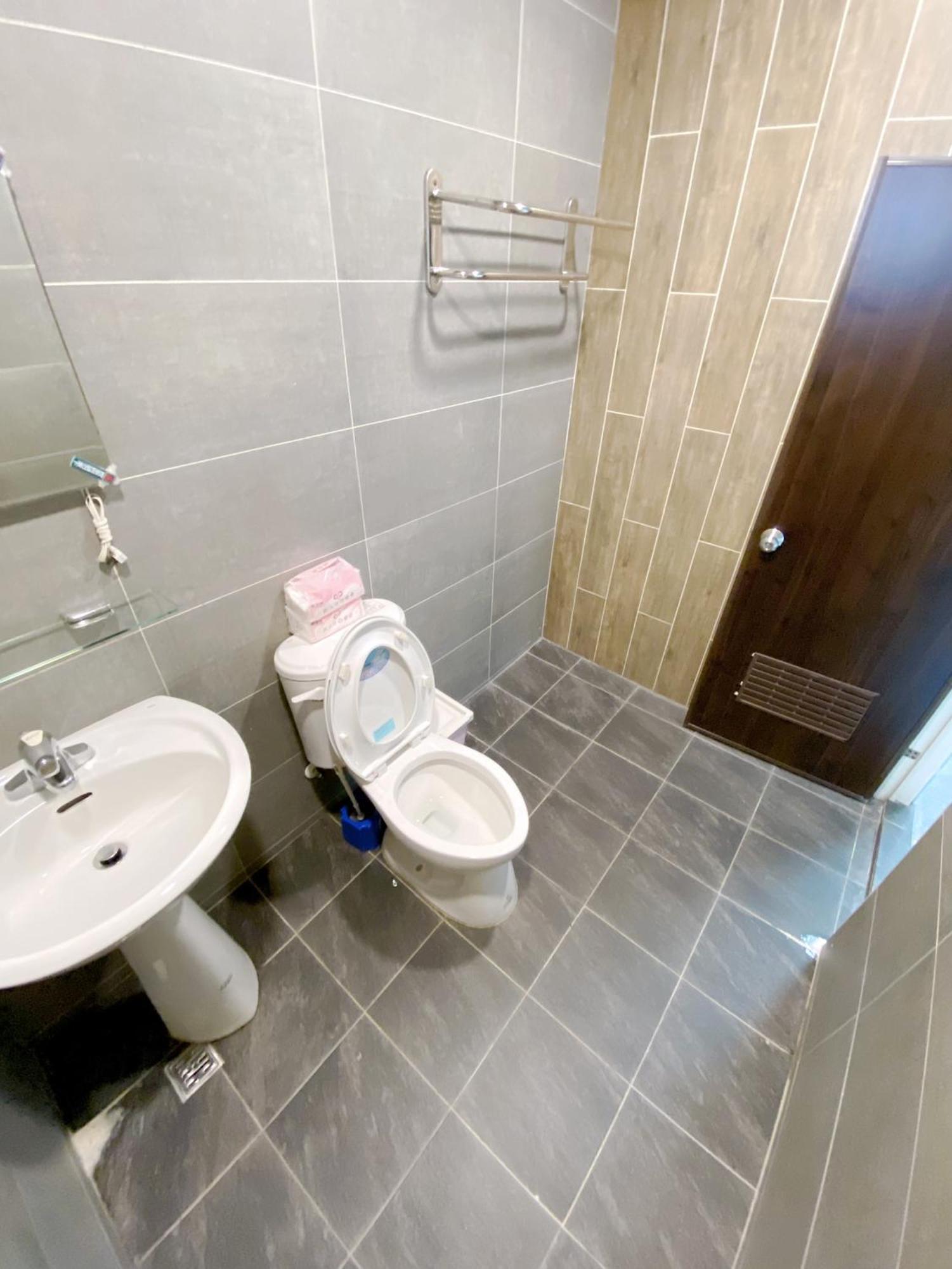 Inn 逢甲home Taizhong Zewnętrze zdjęcie