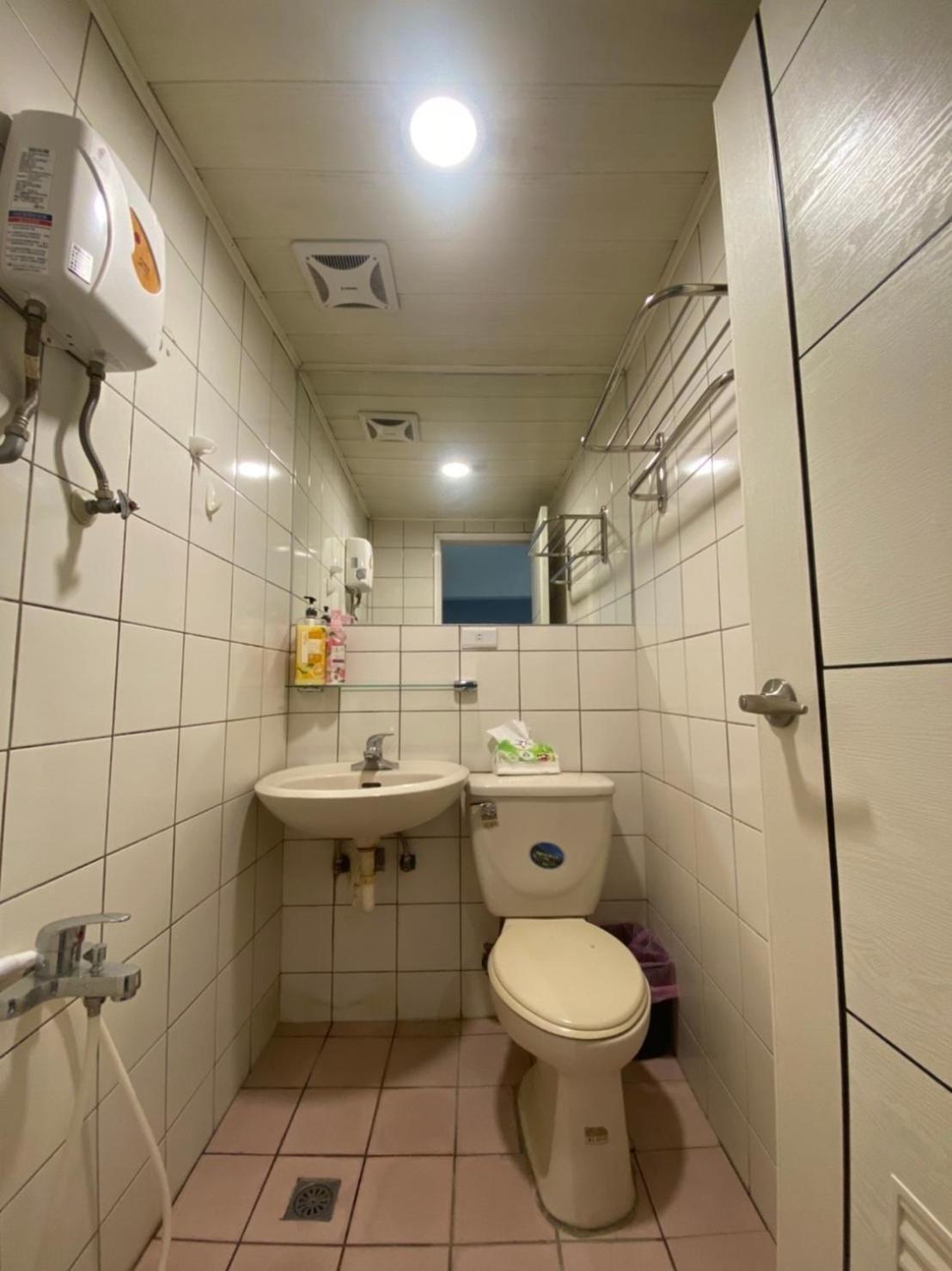 Inn 逢甲home Taizhong Zewnętrze zdjęcie
